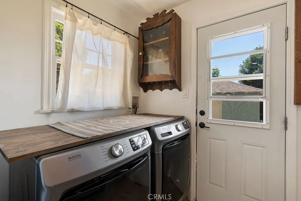 346 W Artesia