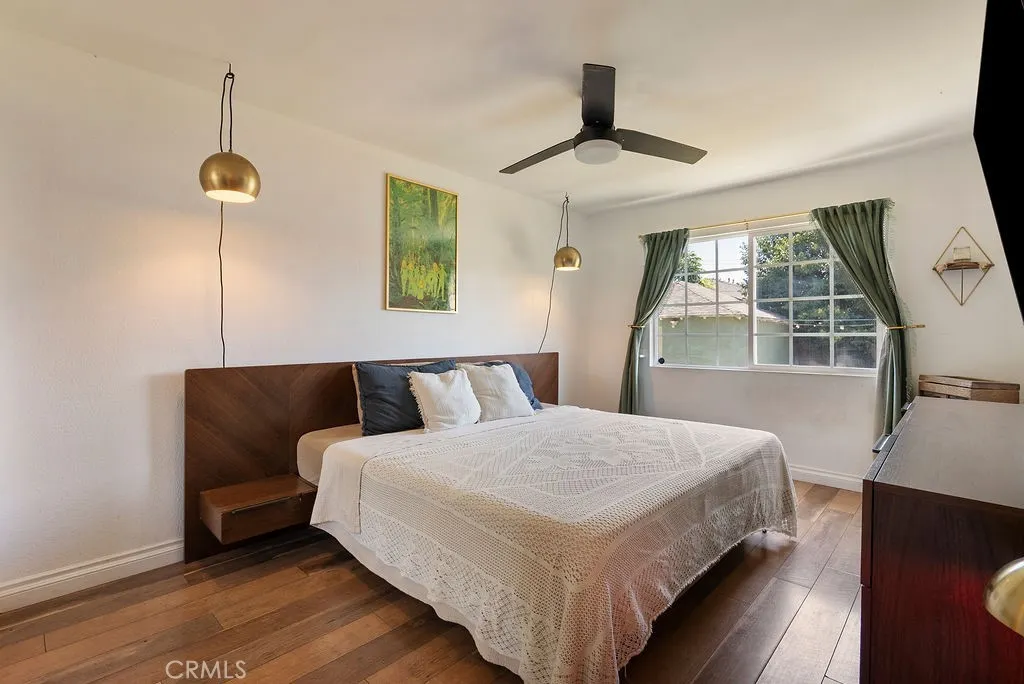 346 W Artesia