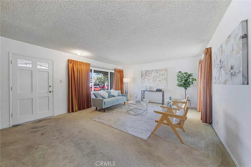 604 N Charter