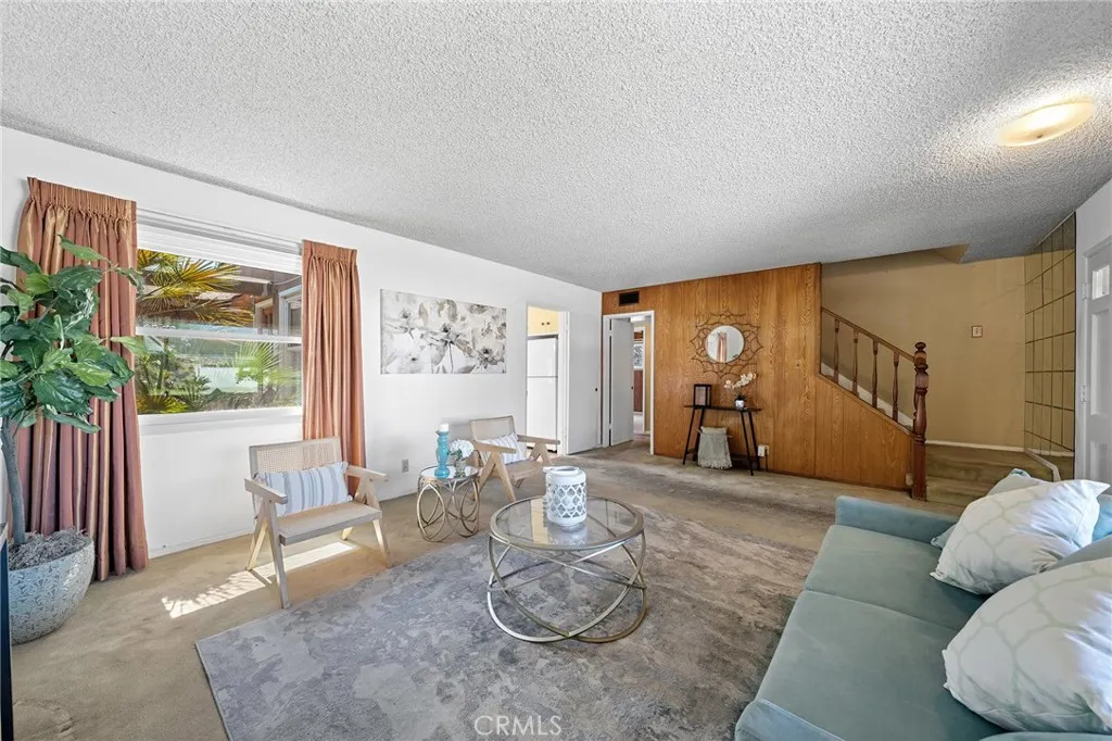 604 N Charter