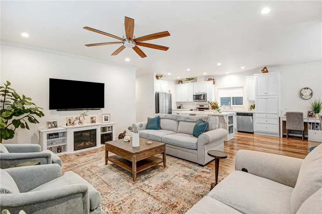 3800 Bradford #202