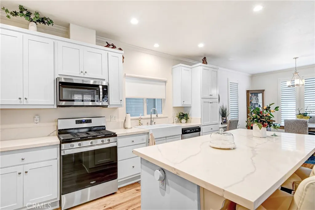 3800 Bradford #202
