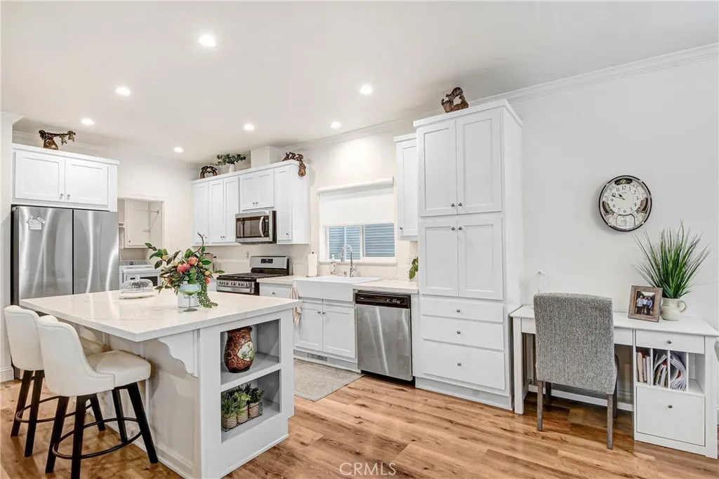 3800 Bradford #202