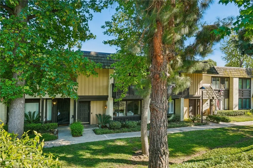 744 Smokewood Lane