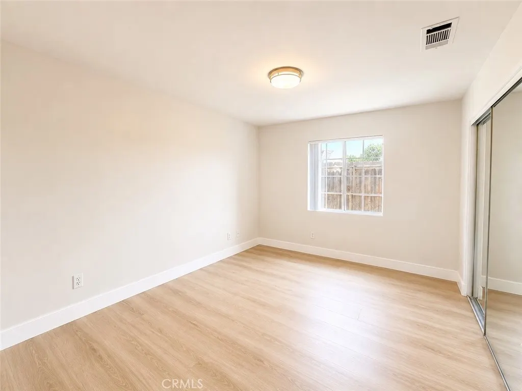 548 N Reservoir