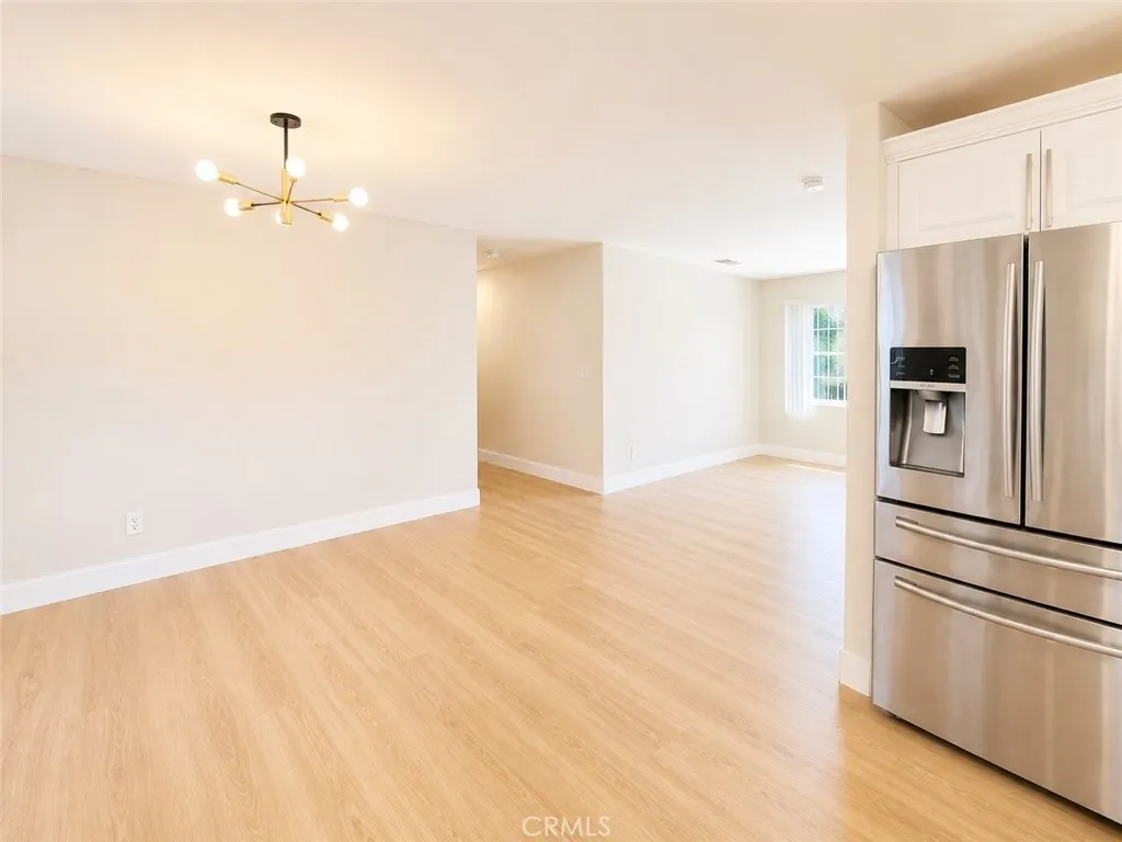 548 N Reservoir