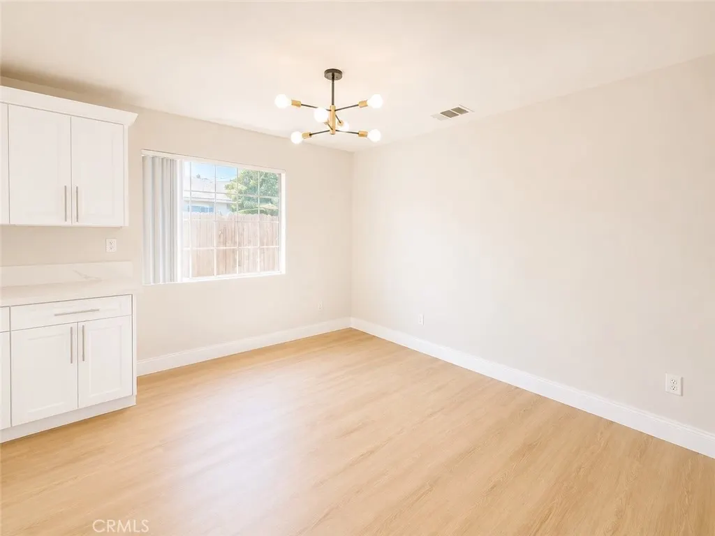 548 N Reservoir