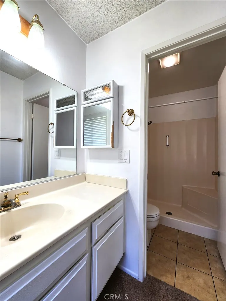 1264 Tarryglen Ln