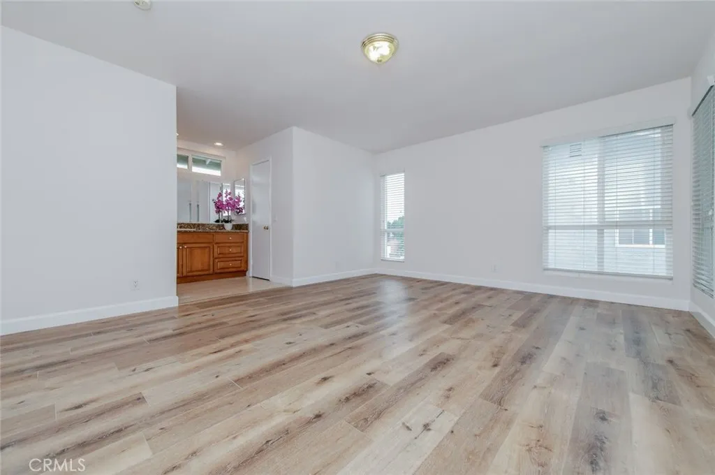 1441 Rolling Knoll Road