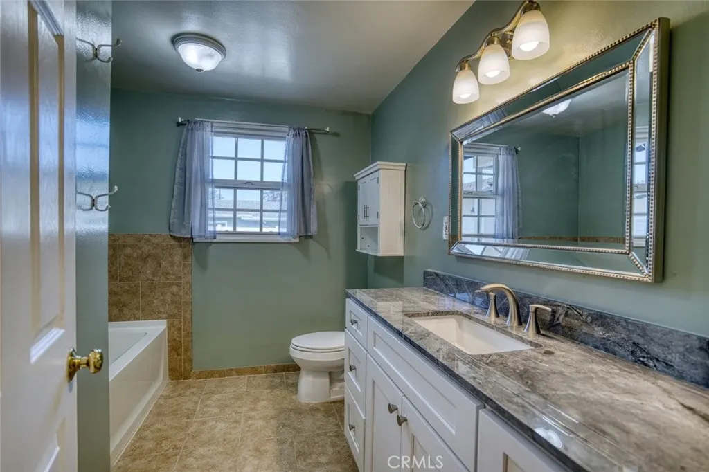 128 W Gaillard Street
