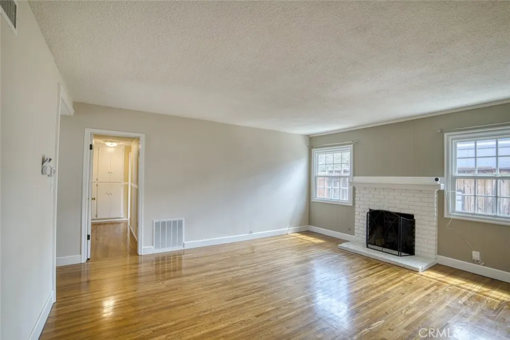 128 W Gaillard Street
