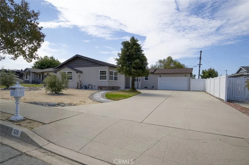 128 W Gaillard Street