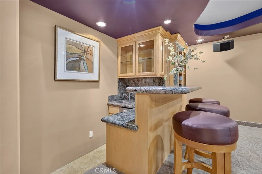 1455 Queen Summit