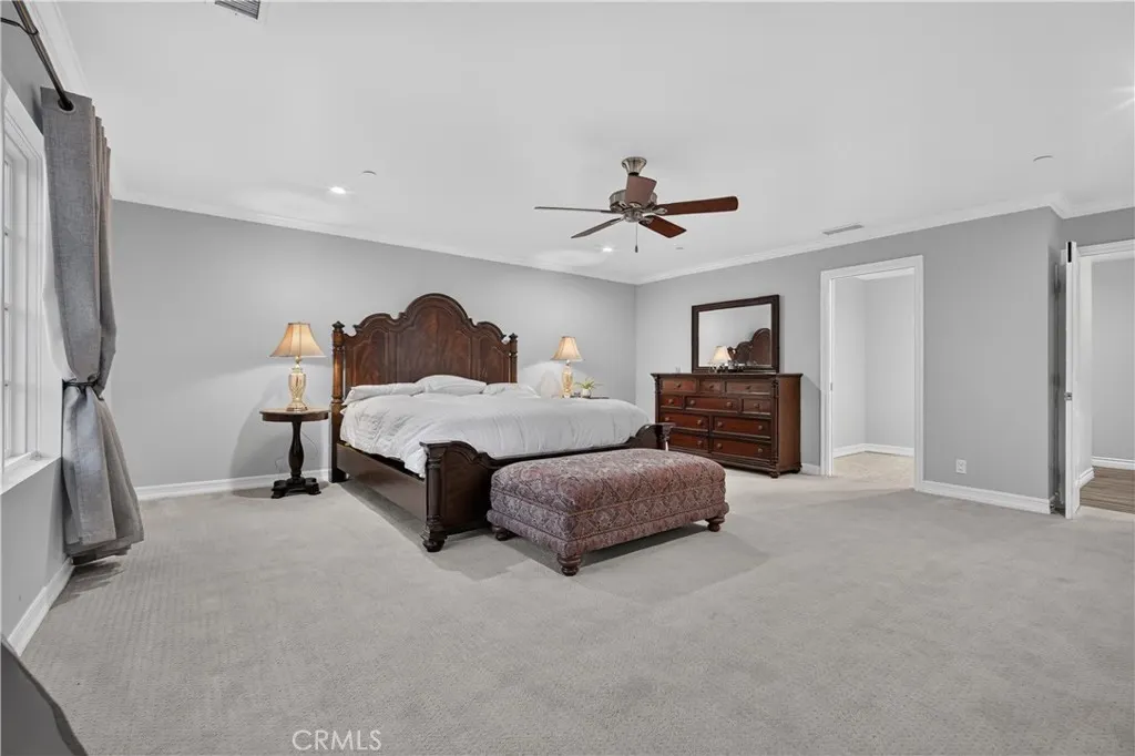 1455 Queen Summit