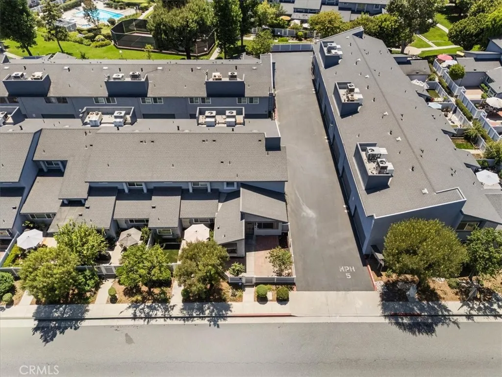 900 W Sierra Madre #44