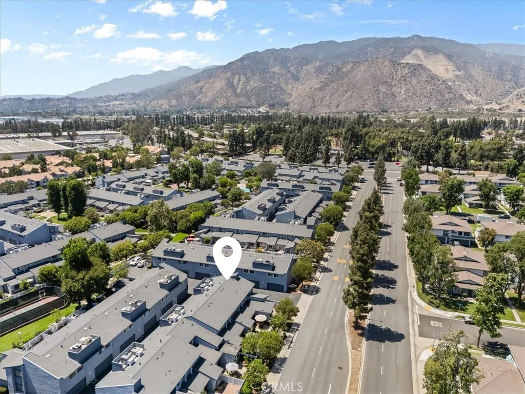 900 W Sierra Madre #44