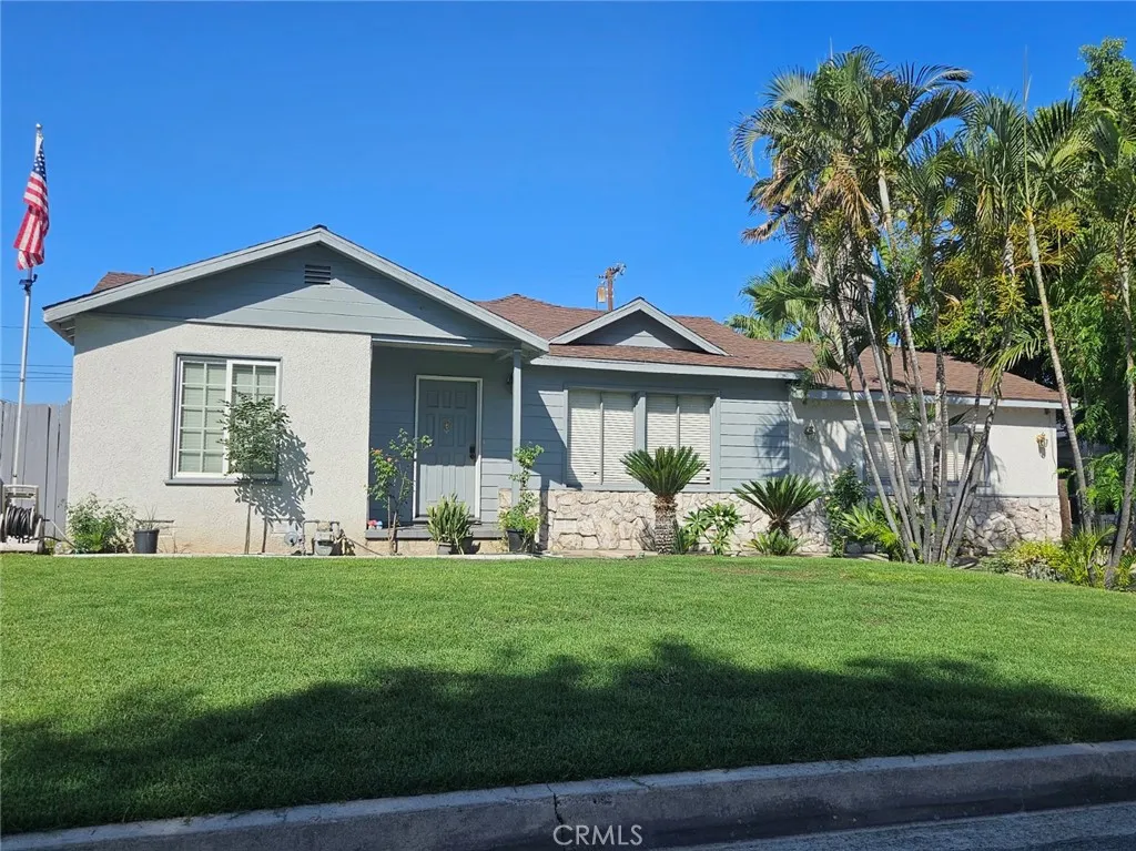 1179 N Viceroy Avenue