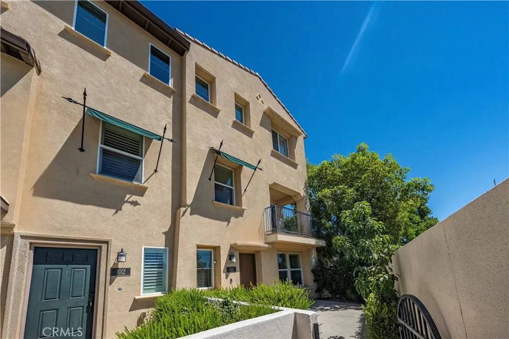 803 N Dalton Avenue #101