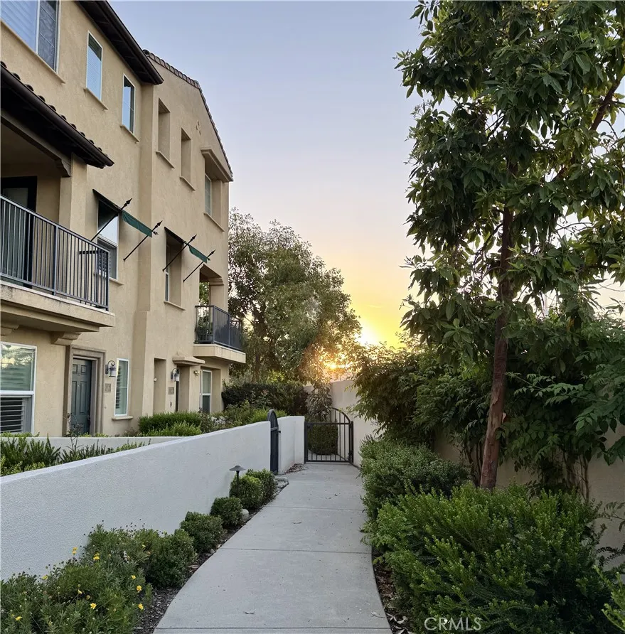 803 N Dalton Avenue #101