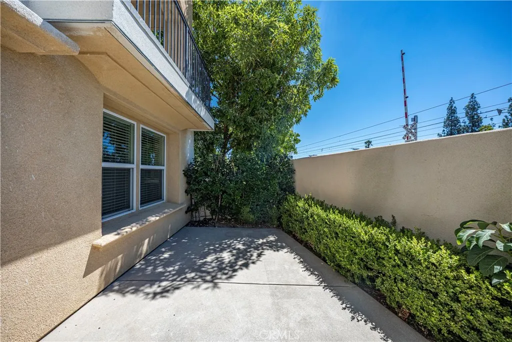 803 N Dalton Avenue #101