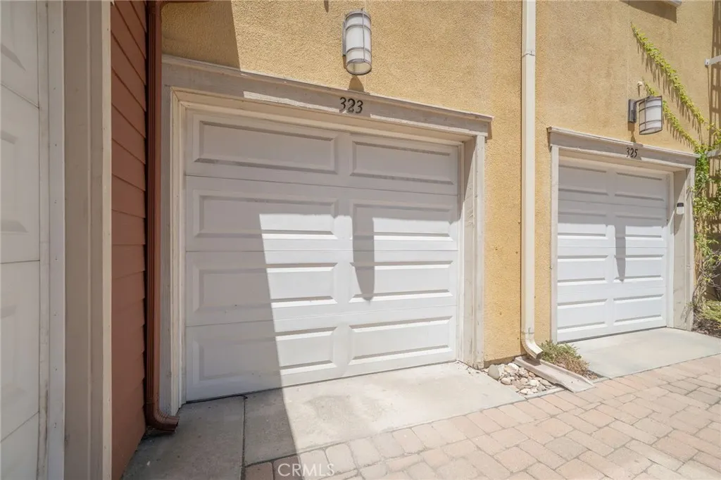 323 S Glendora Avenue