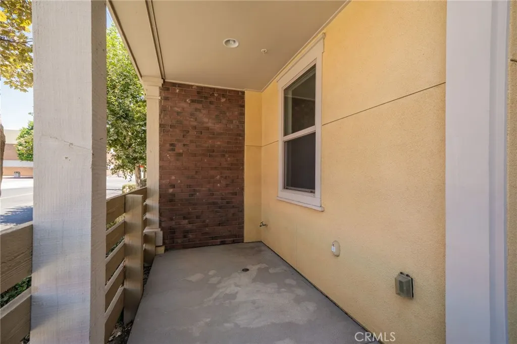 323 S Glendora Avenue