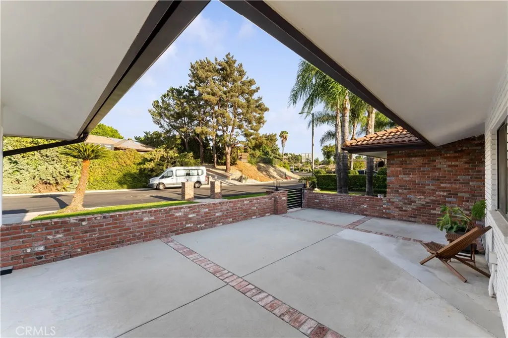 663 S Rancho Simi
