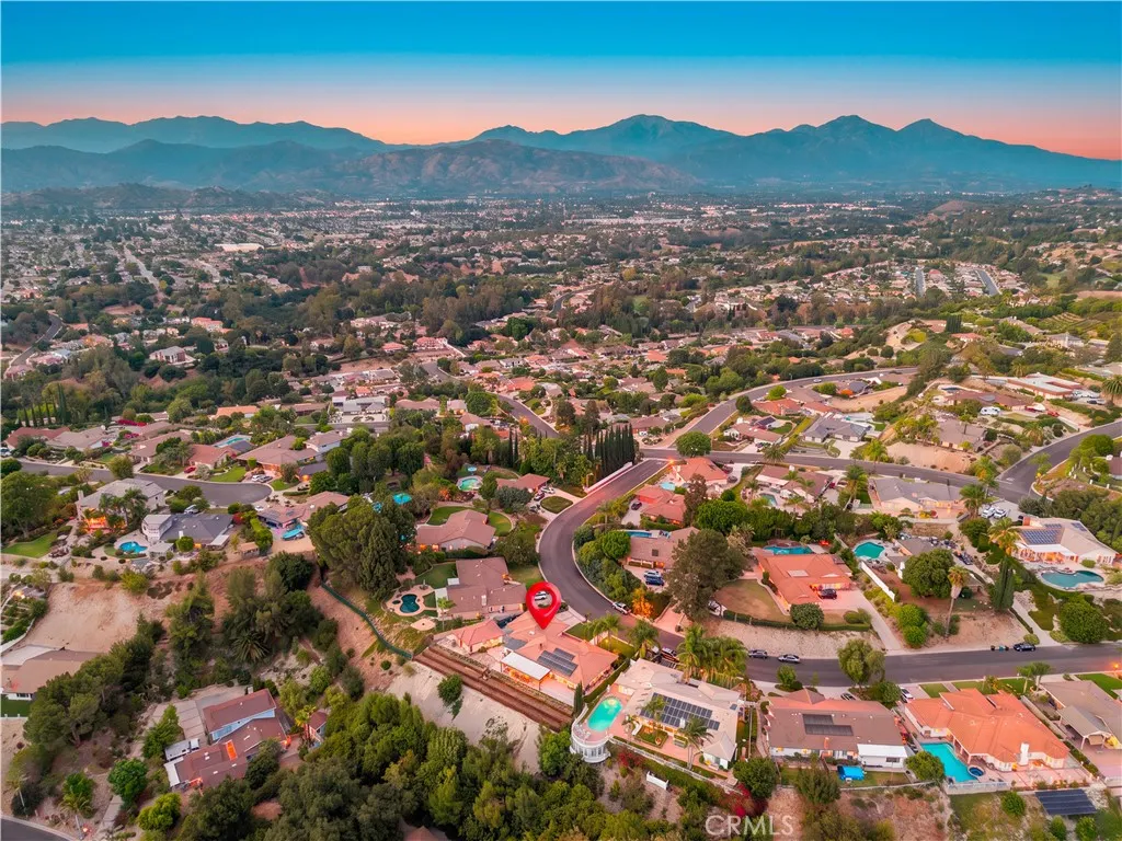 663 S Rancho Simi