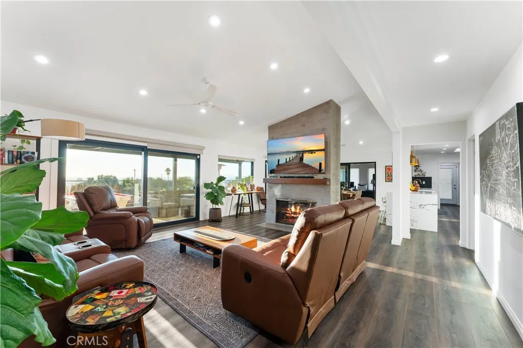 663 S Rancho Simi