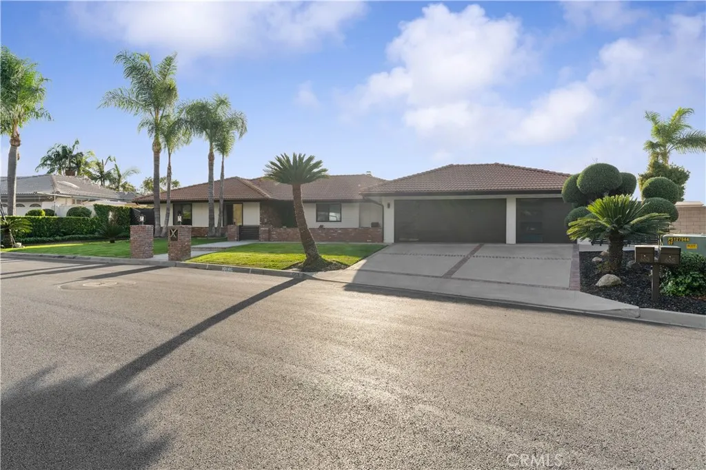 663 S Rancho Simi