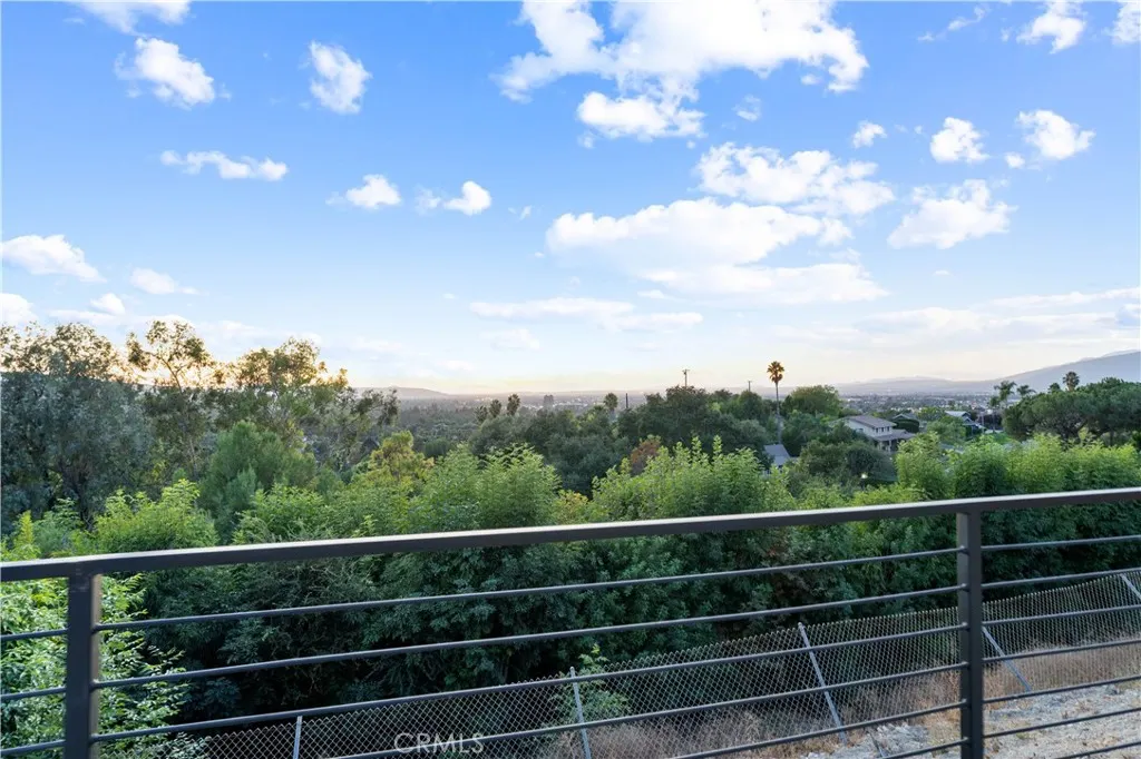663 S Rancho Simi