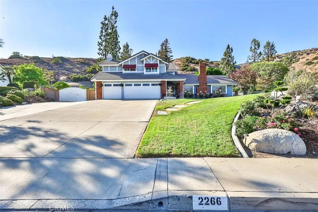 2266 Terrebonne