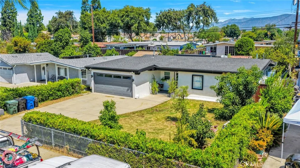 923 Hallwood Avenue