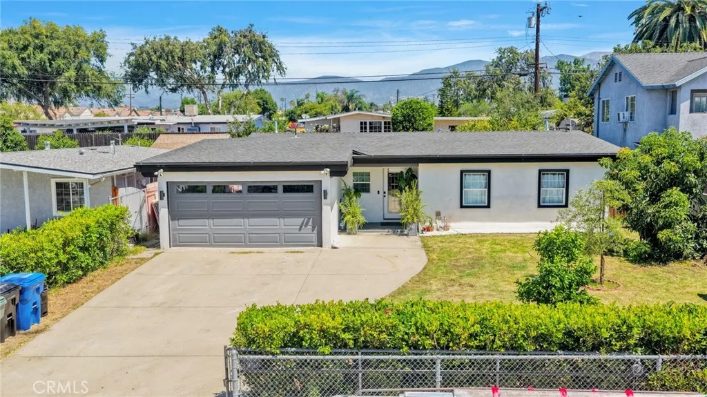 923 Hallwood Avenue