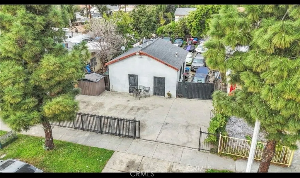 1151 W Mission