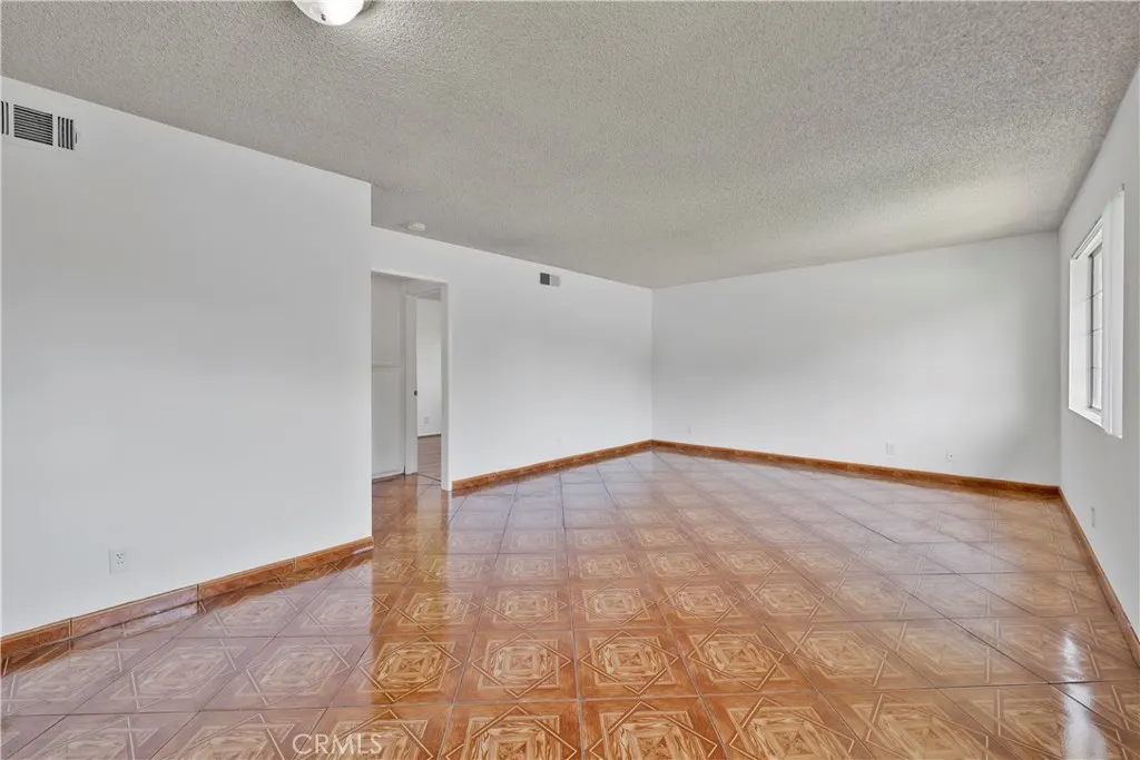 1123 W Sierra Madre Avenue #1