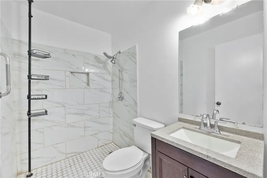 1123 W Sierra Madre Avenue #1
