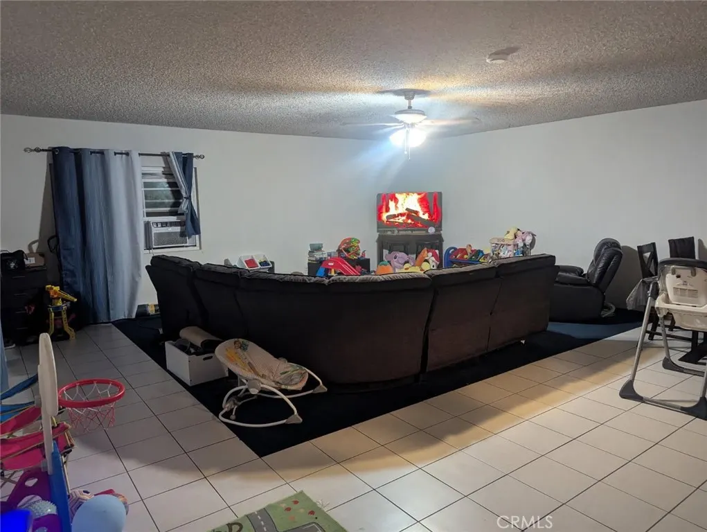 1110 Cabana
