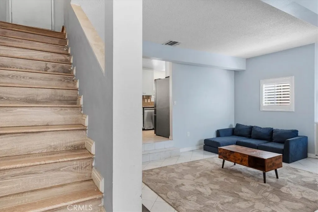 4336 Walnut #E