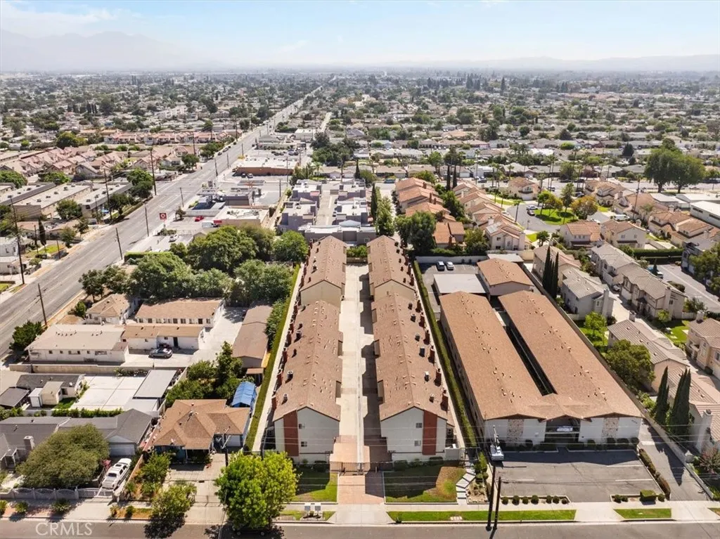 4336 Walnut #E