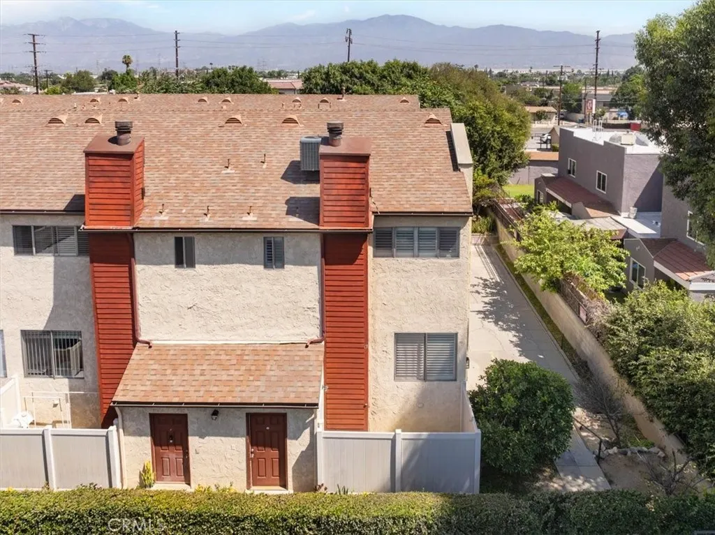4336 Walnut #E