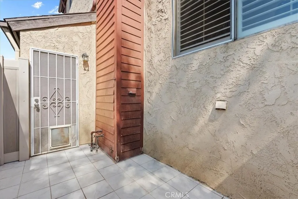 4336 Walnut #E