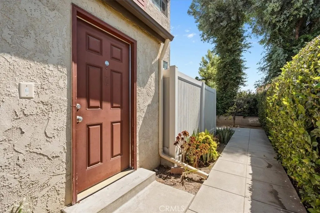 4336 Walnut #E