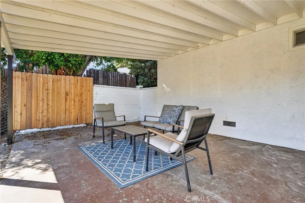 268 W Willow