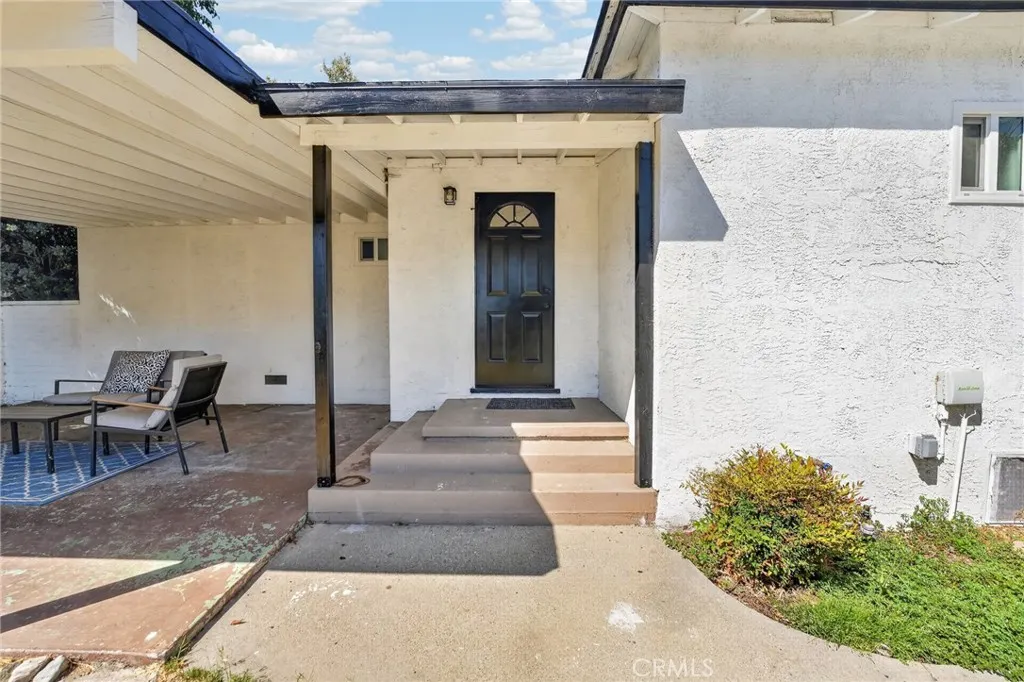 268 W Willow