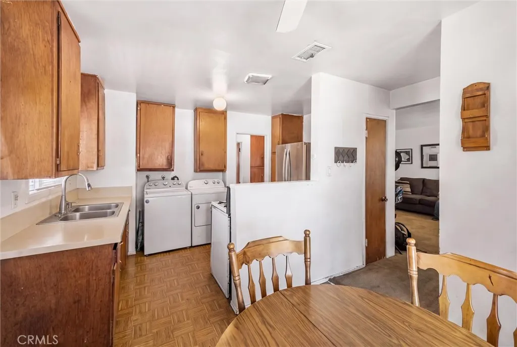 2408 2130 2nd Street