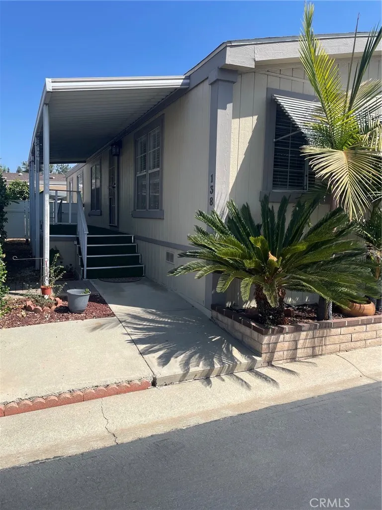 1245 W Cienega Avenue #138