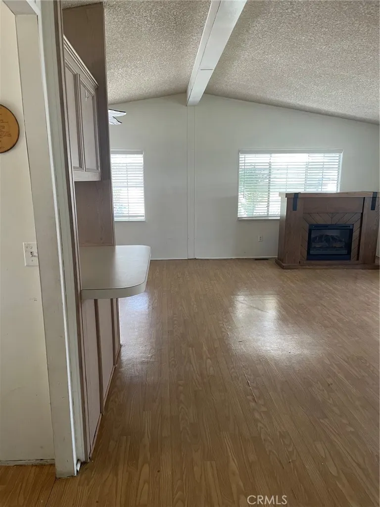 1245 W Cienega Avenue #138