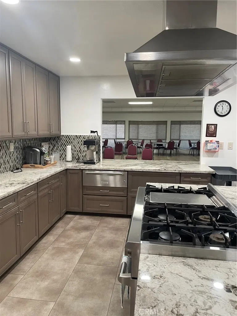 1245 W Cienega Avenue #138