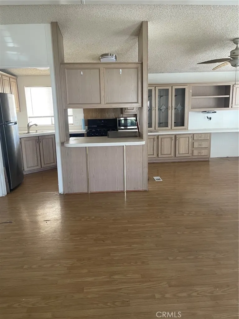 1245 W Cienega Avenue #138